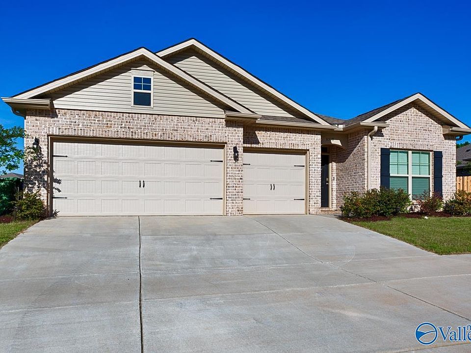 1st image of 6518 Moon Crest Ln