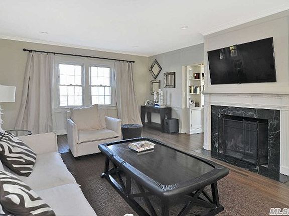 3rd image of 28 Hutchinson Ct