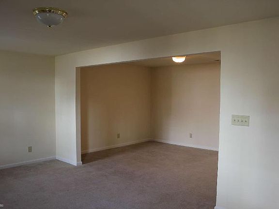 4th image of 7040 Wytheville Cir