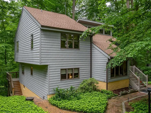 136 Weatherby Rd, Mullica Hill, NJ 08062