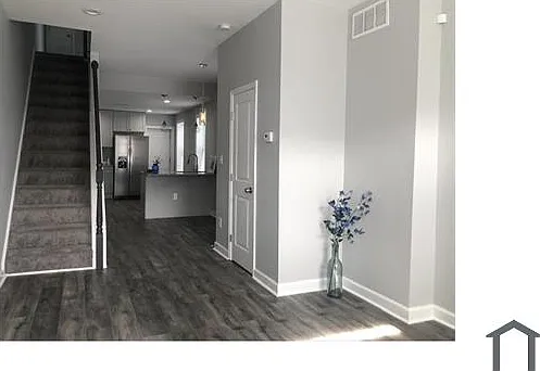 2620 Ashland Ave — Photo 3