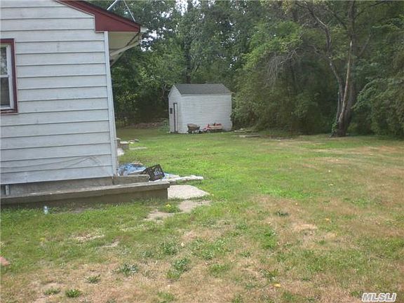 4th image of 864 Ferndale Blvd