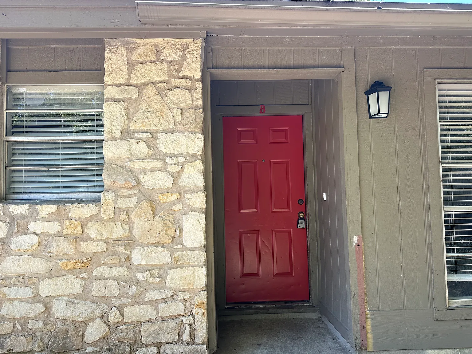 2 bed, 1771 sqft, $1,600 — Photo 1
