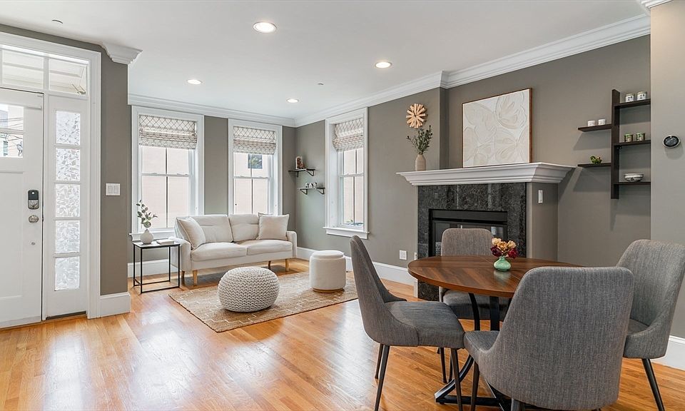 1st image of 8 Brighton St #1