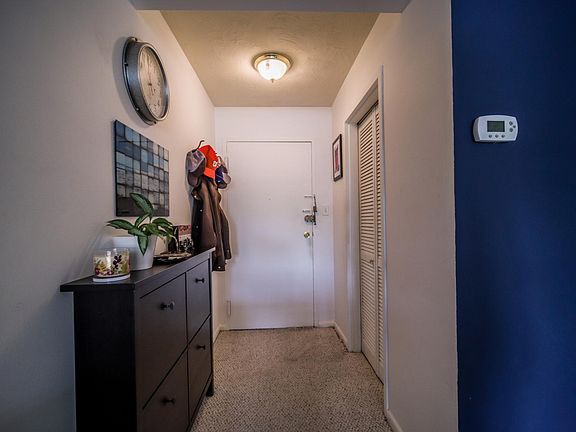 2nd image of 1931 N Cleveland St APT 211