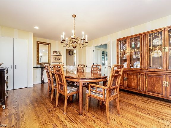 4th image of 29249 Orangewood Dr