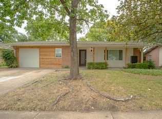 2318 Scotswood Dr, Garland, TX 75041