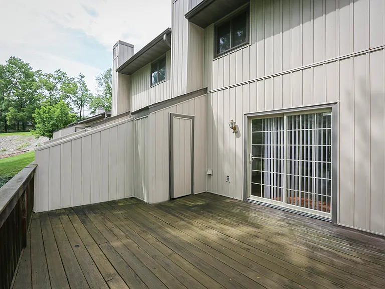 439 Foxfire Dr — Photo 12