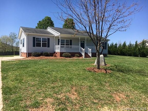 3rd image of 124 Kammerer Dr