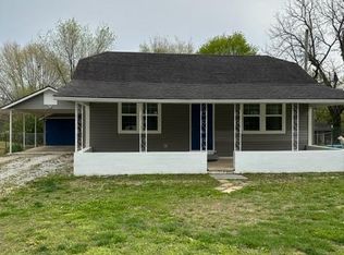 1010 W Newman Ave, Harrison, AR 72601