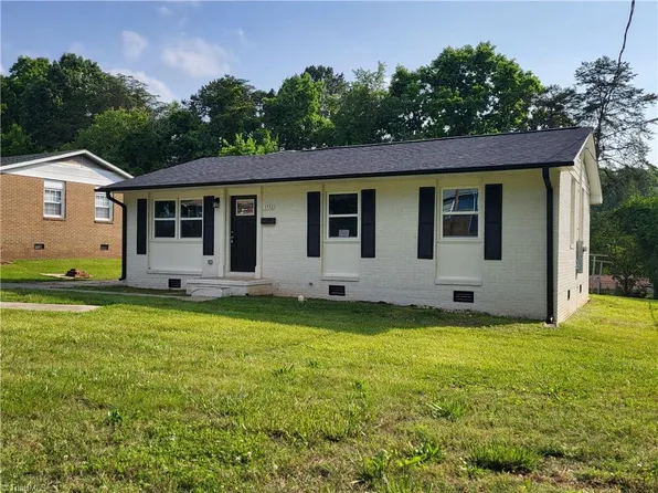 1332 Pleasant St, Winston Salem, NC 27107