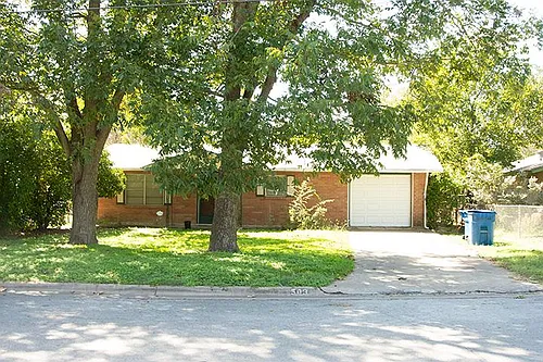 503 Lake Dr Photo 1