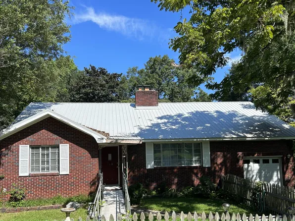 1006 Bishop Rd, Hanahan, SC 29410