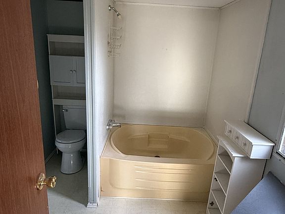 3rd image of 77 Fletcher Way