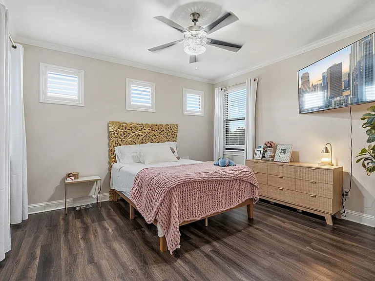 1028 Villa Hill Dr — Photo 32