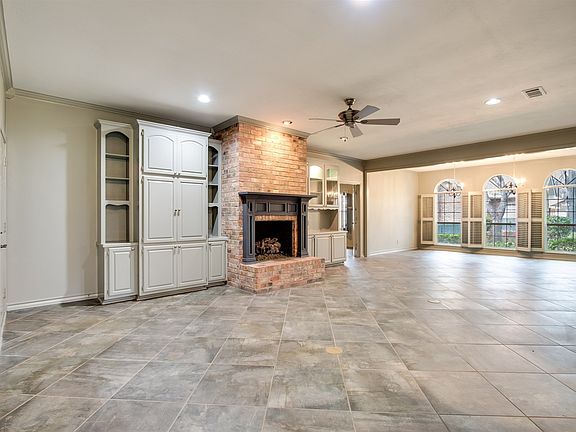5th image of 643 Park Pl