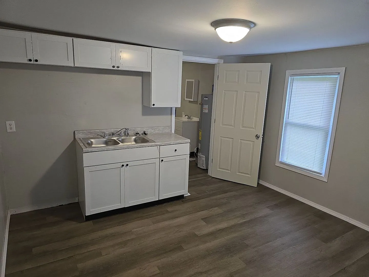 2001 E Depauw - Cozy Home with a Lot of Land! — Photo 4