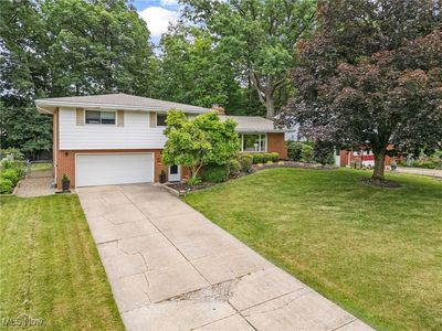 7647 Ragall Pkwy, Middleburg Heights, OH, 44130