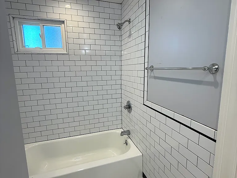 800 York St #800 — Photo 7