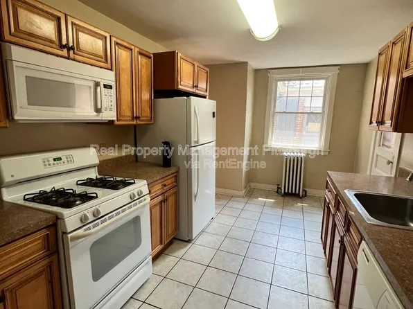 5731 Phillips Ave Floor 2, Pittsburgh, PA 15217