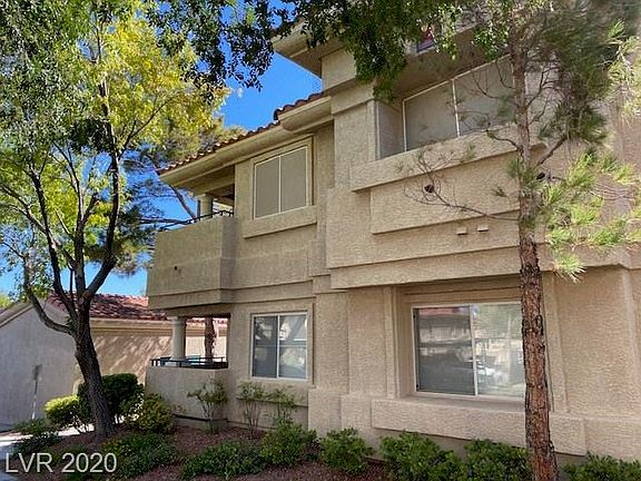2nd image of 1513 Dallas Ter #296