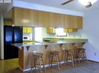 6835 SE Austin Dr, Hillsboro, OR 97123