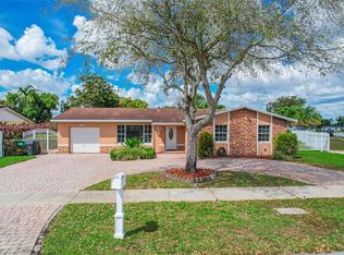 13415 SW 73rd Ter, Miami, FL 33183