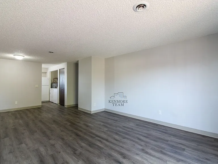 1912 George Washington Way — Photo 6