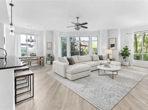 711 Cosmopolitan Dr Unit 207, Atlanta, GA 30324