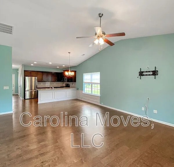 200 Hartwood Lake Ln — Photo 6
