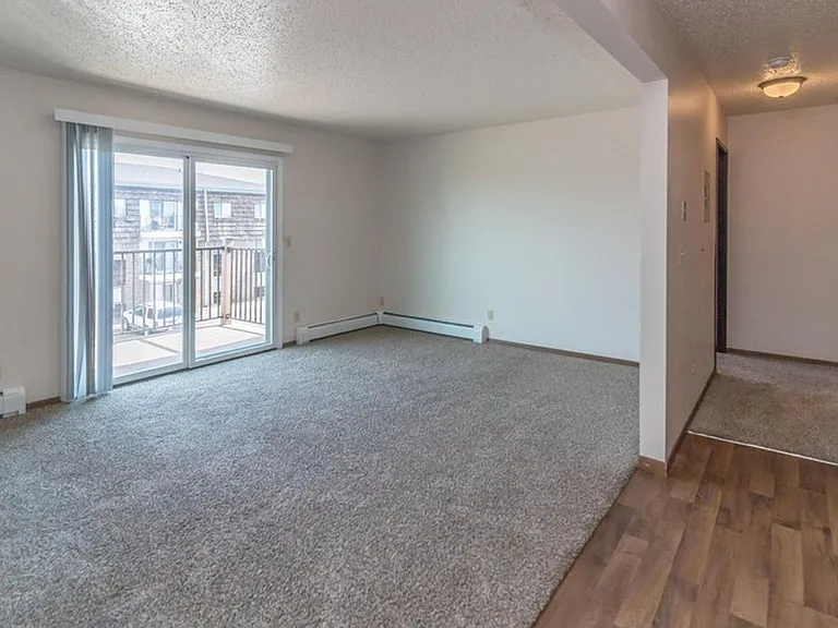 City Walk Apartments — Photo 5