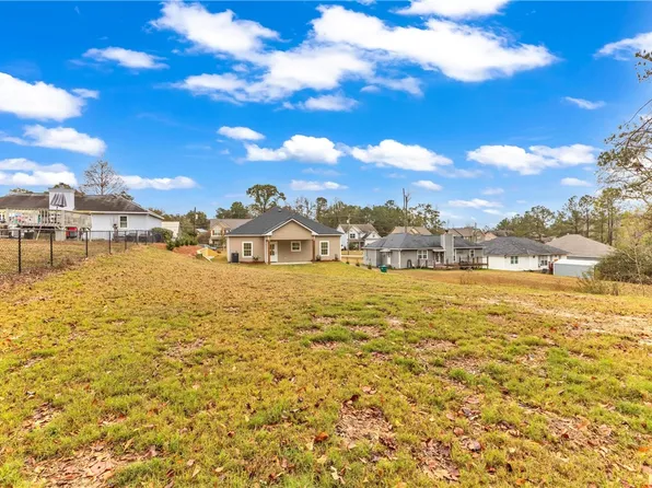 68 Mill Creek Dr, Smiths Station, AL 36877