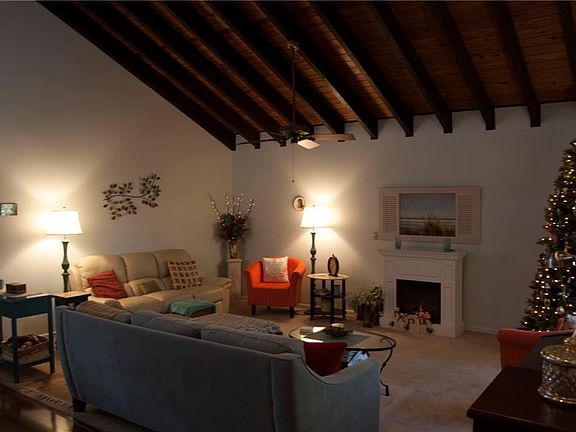 2nd image of 2764 Sand Hollow Ct
