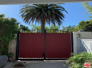 1215 Hilldale Ave, West Hollywood, CA 90069