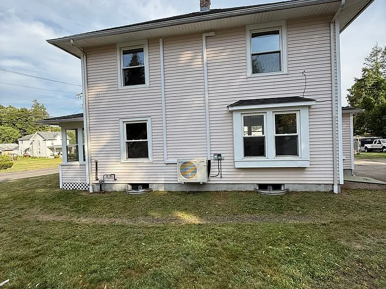35 West St — Photo 27