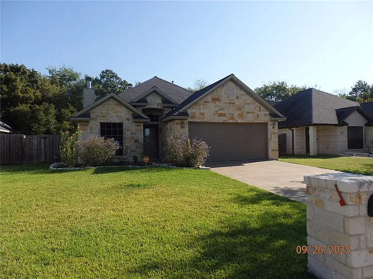 3717 Dove Crossing Ln — Photo 1