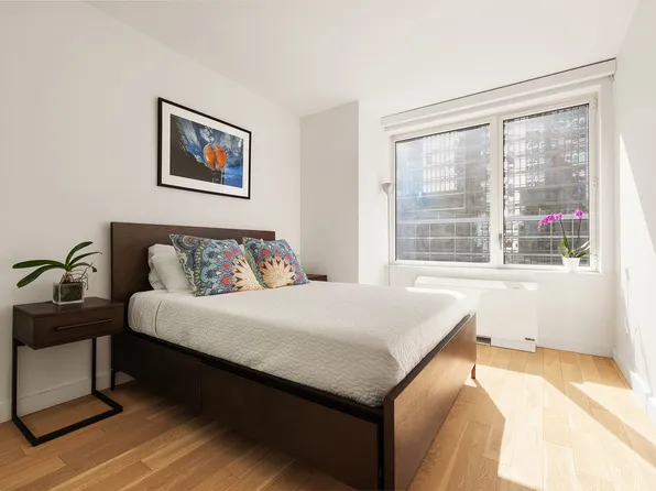 22 North 6th Street image 10 of 18