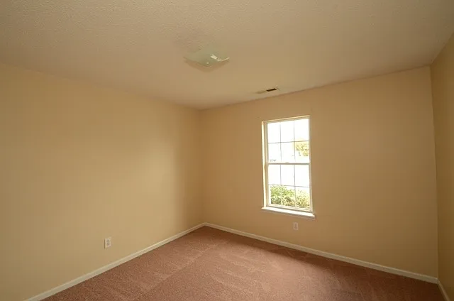 122 Creekview Dr — Photo 24