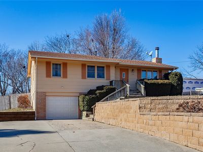 200 S Pleasant Hill Blvd, Pleasant Hill, IA, 50327