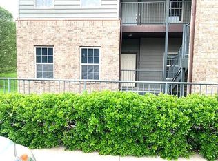 1001 Golf Dr BUILDING 9-1, Reeds Spring, MO 65737