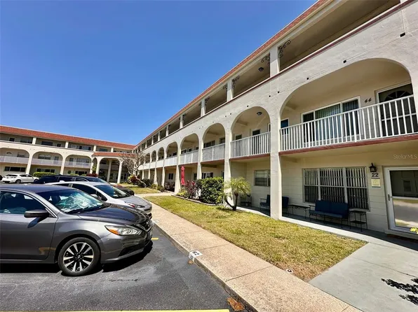 2434 Australia Way E APT 38, Clearwater, FL 33763