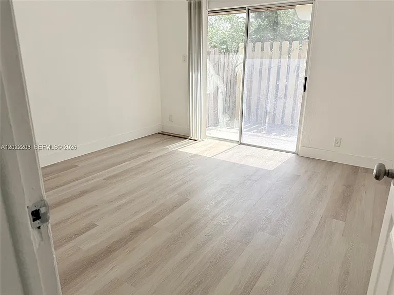 1312 NW 8th Ave — Photo 15