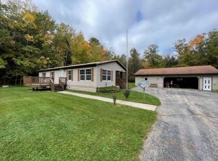 N2342 Kutz Rd, Marinette, WI 54143