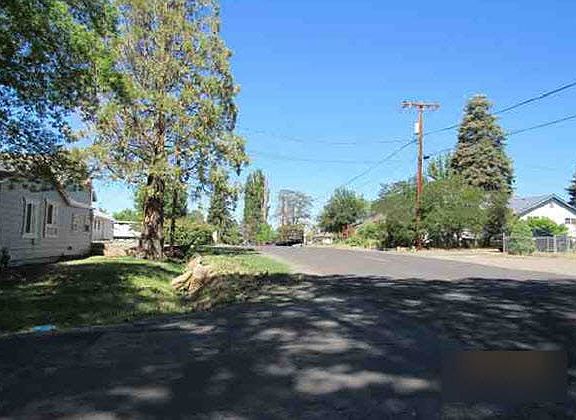 4th image of 4049 Frieda Ave