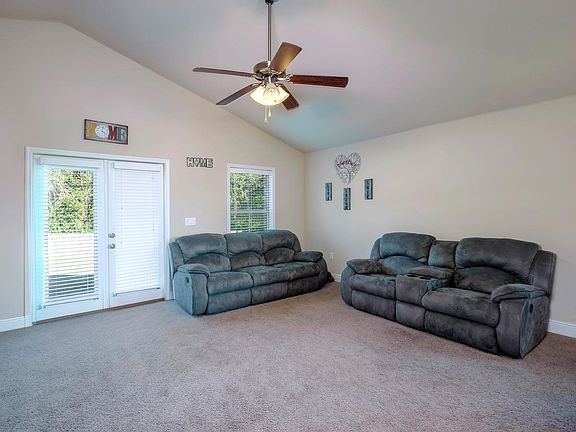 5th image of 16221 Trace Dr