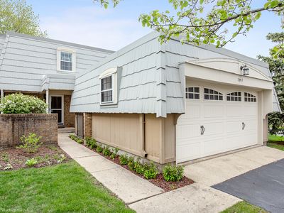 705 Bordeaux Ct Unit F, Elk Grove Village, IL, 60007
