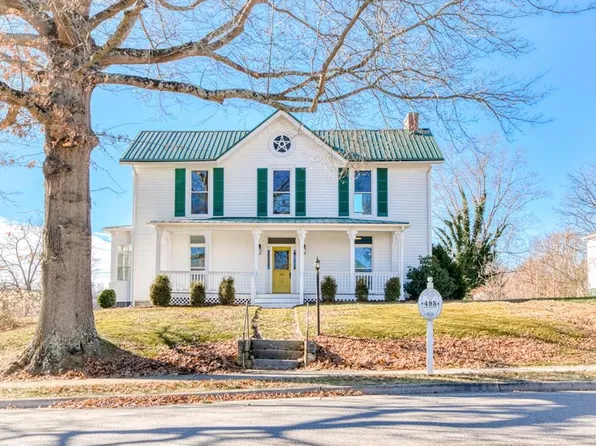 495 S 4th St, Wytheville, VA 24382