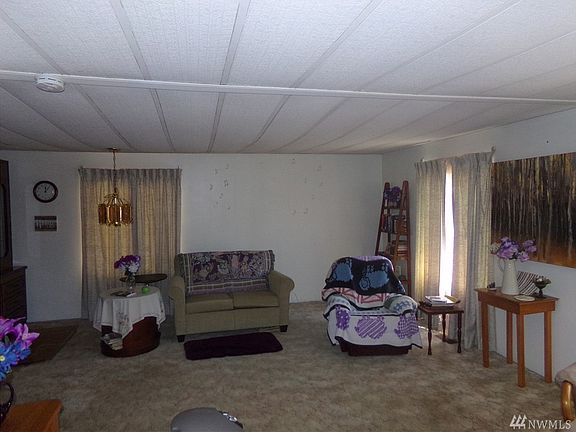 4th image of 16600 25th Ave NE Unit 49