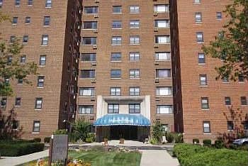 1st image of 11720 Edgewater Dr APT 210