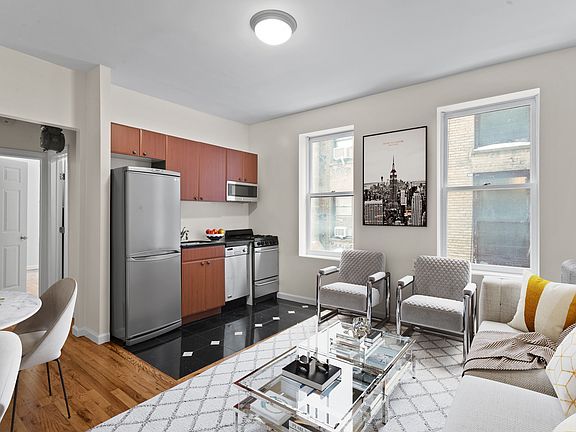 4th image of 207 W 11th St #B2